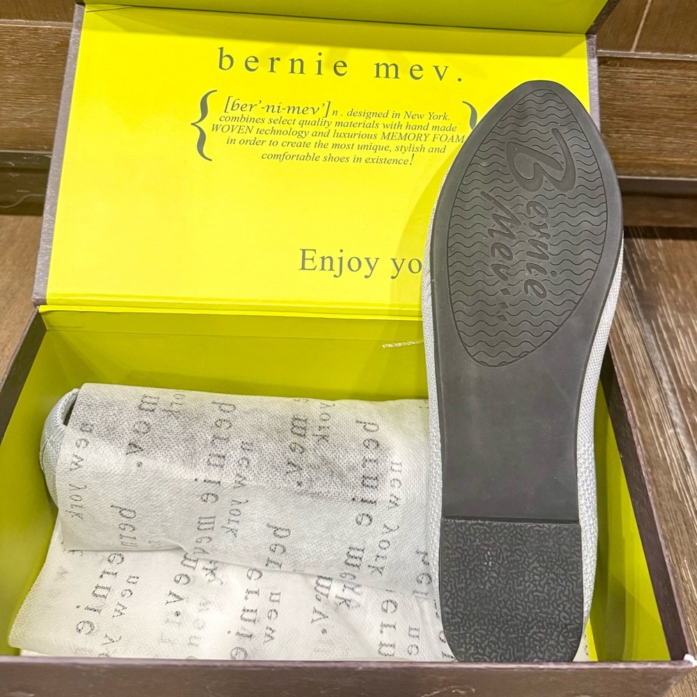 Bernie Mev NIKKI Knit Ballet Flats • Light Grey‎ Silver • EU 41 (NIB) - Picture 3 of 6
